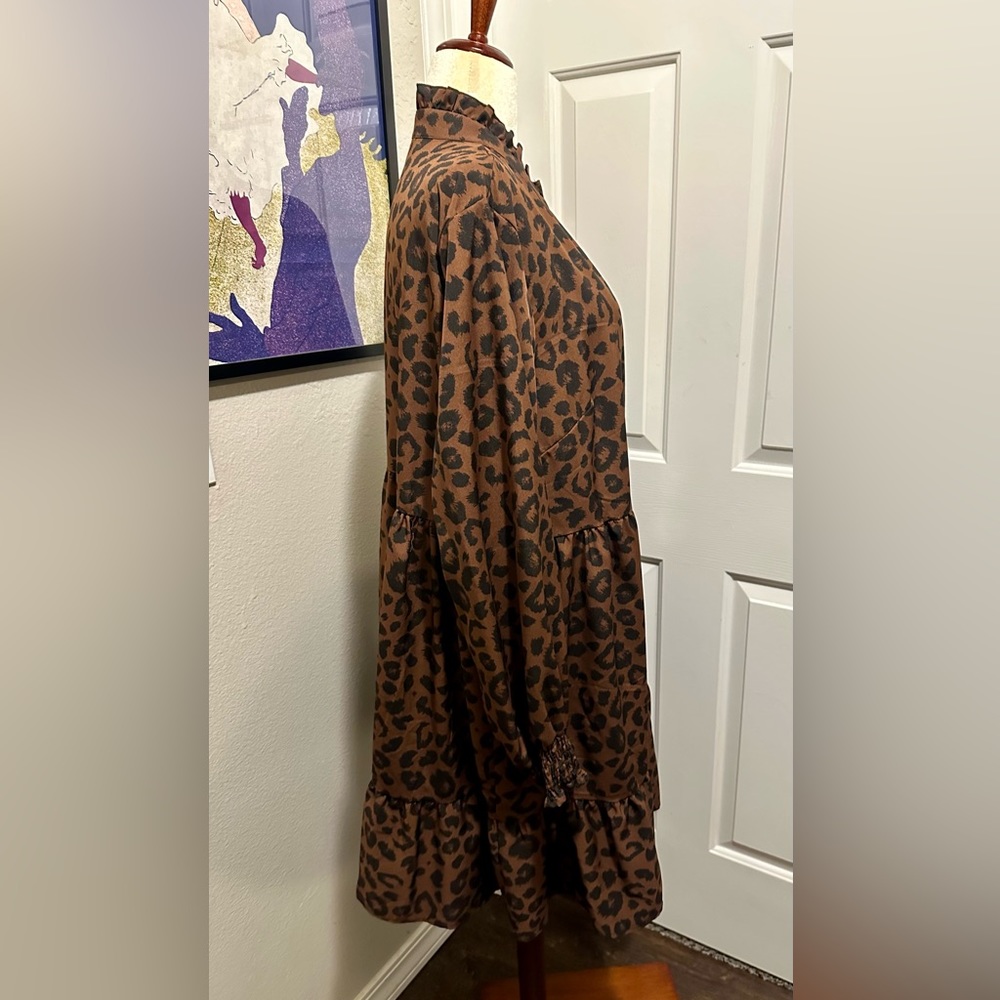 Brown and Black Animal Print Lantern Sleeve Dress. 3X. - Picture 2 of 4
